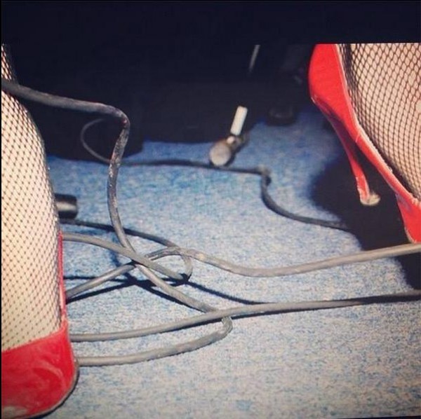 Le Butcherettes Cry Is For The Flies