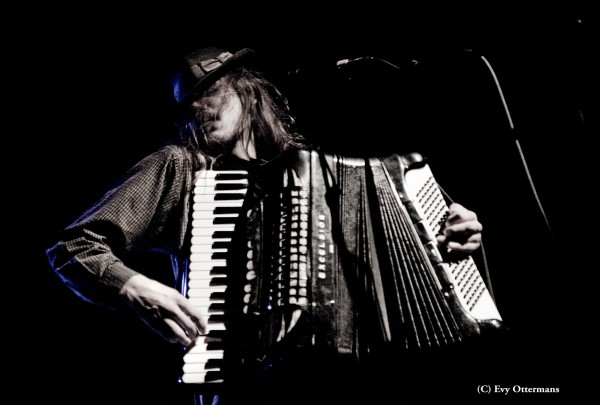 péniche El Alamein, concert, troubadour, folk, Wabley