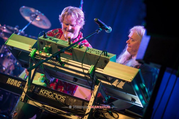 Pendragon, Live report, Divan du Monde, Rock Progressif, Masquerade Overture, Nick Barrett, Clive Nolan,