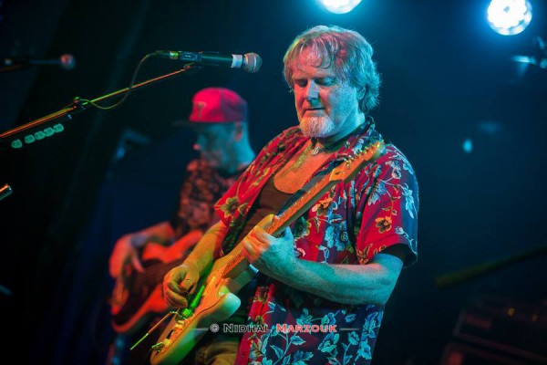 Pendragon, Masquerade Overture, Live, Divan du Monde, Progressive rock, Nick Barrett,