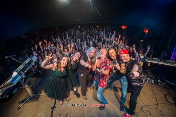 Pendragon, Live report, prog, Nick Barrett, Clive Nolan, Divan du monde, Masquerade Overture,