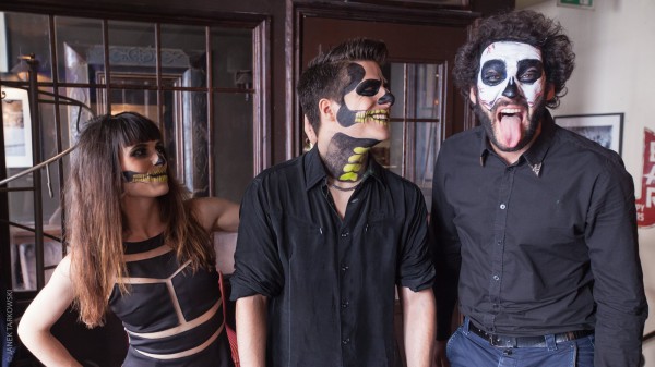 Dancers In Red - Photo Janek Tarkowski