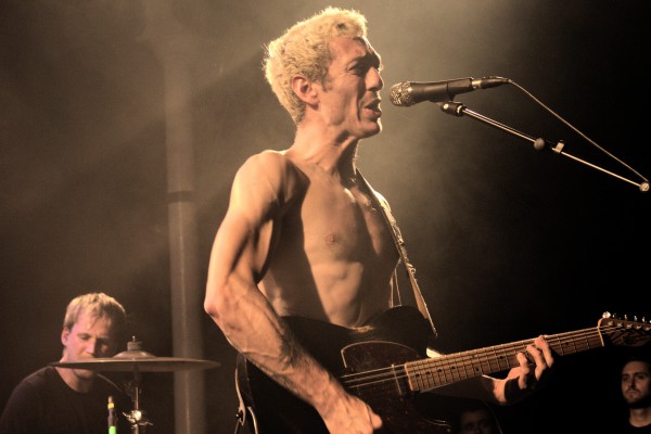 Grand Blanc, Las Aves, Mesparrow, Oméga Live, Toulon, rade side of the moon