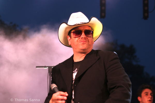 tinals, this is not a love song, 2018, nimes, paloma, moaning, jesus and mary chain, peter perret, warmduscher