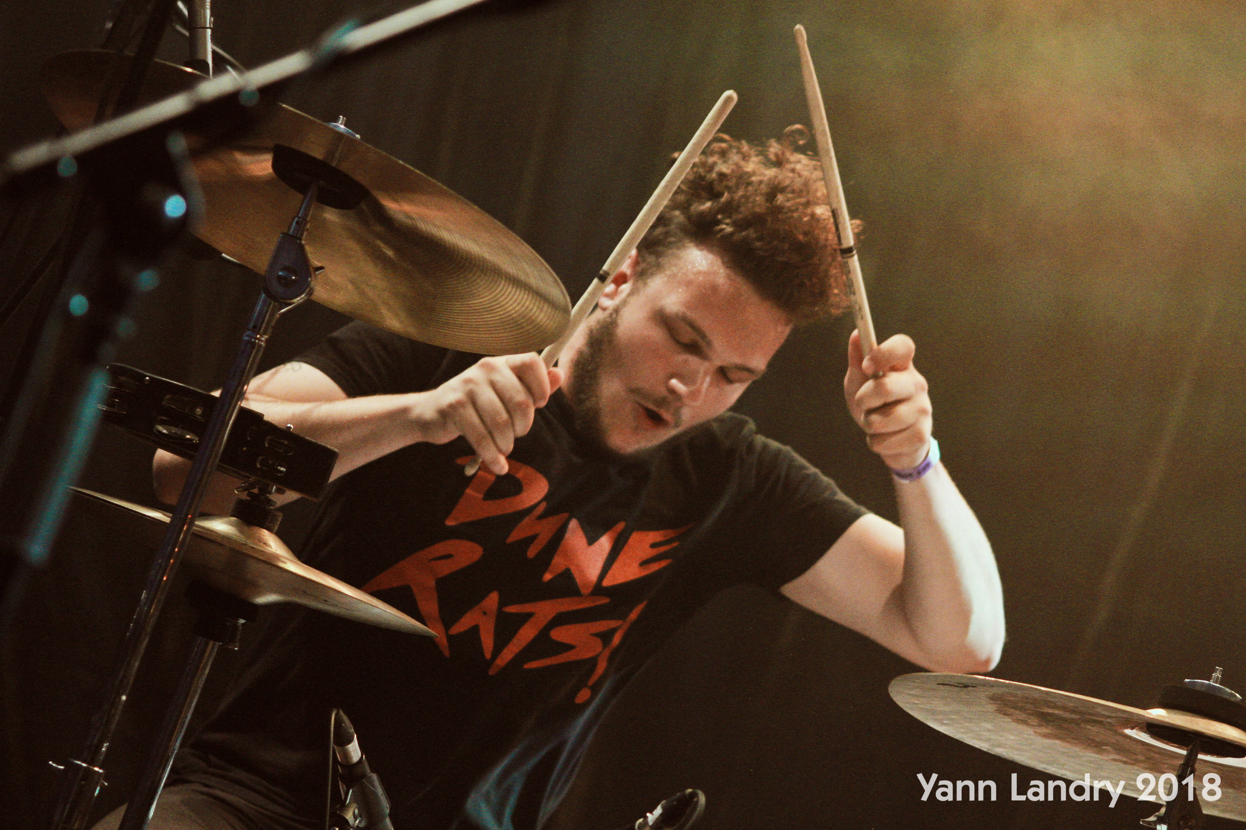 #violence, #pasviolence, Faut pas chanter Corentin, Liam Gallagher, Yann Landry, Meg White