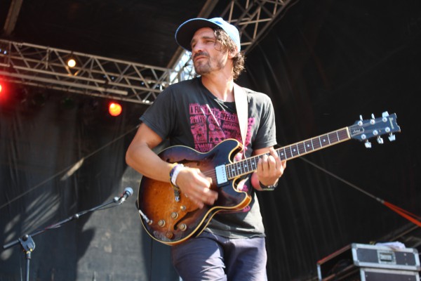 Guitariste de  Alam au Reggae Sun Ska