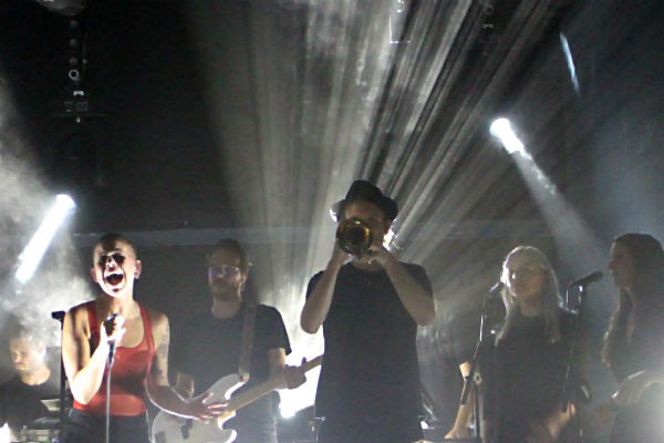 Concert, Paris, voix grave, indé, Pays-Bas