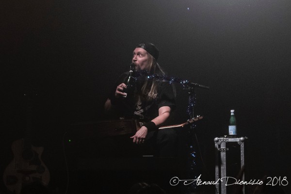 ensiferum, trio de facto, acoustique, pagan metal, concert de noël, david hasselhoff