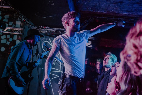 Normandie, white flag, concert, paris, tour, rock, metal