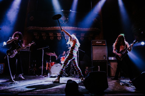 Longs riffs, opéra, metal psychédélique spatial