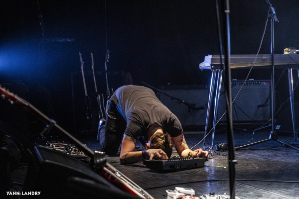 Dimoné, Kursed, El Mediator, concert