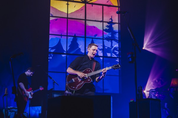 george ezra, zenith de paris, 2019, staying at tamara's, shotgun