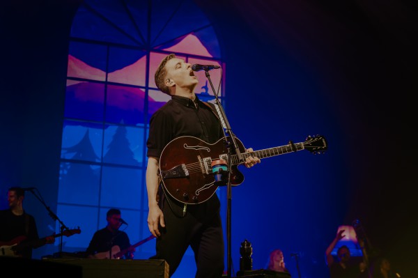 george ezra, zenith de paris, 2019, staying at tamara's