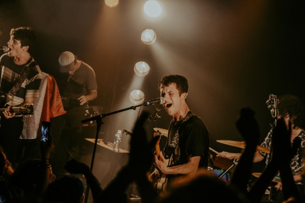 wallows, rock, concert, paris, dylan minnette