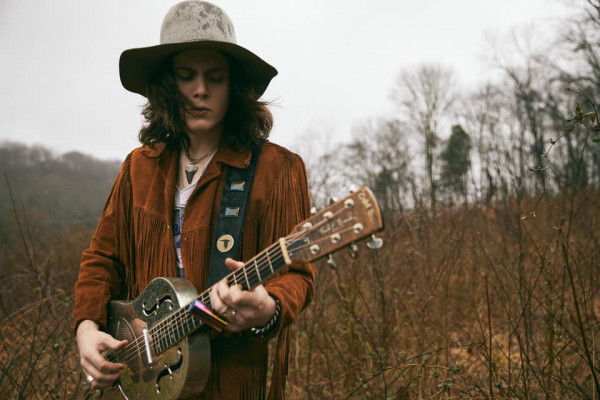tyler bryant and the shakedown, out there, single, rock, blues