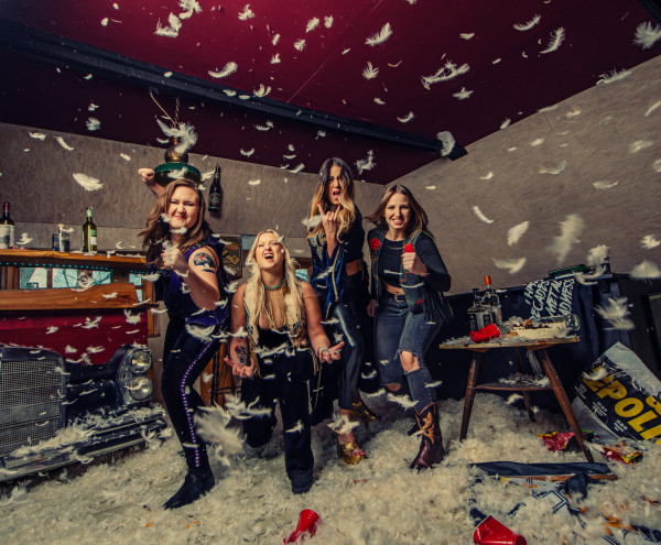 thundermother, heat wave, hard rock, suède