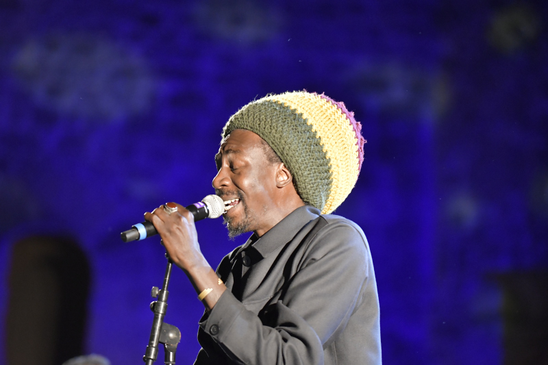 Meta and The Cornerstones aux Villégiatures