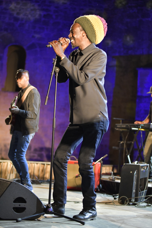 Meta and The Cornerstones aux Villégiatures