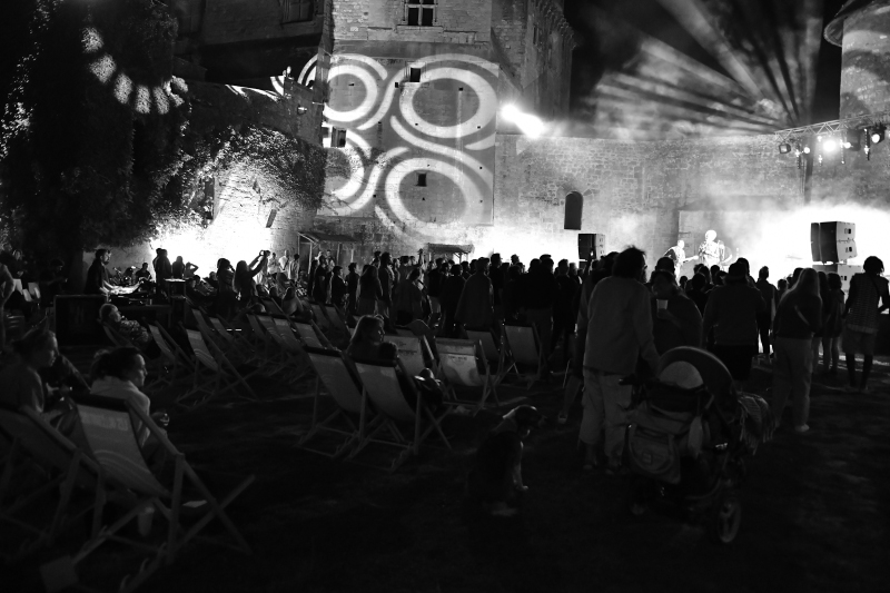 Meta and The Cornerstones aux Villégiatures