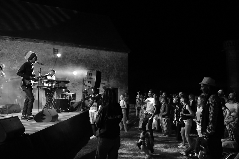 Meta and The Cornerstones aux Villégiatures